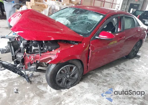 2021 Hyundai Elantra Sel z USA, uszkodzony, nr VIN KMHLS4AG5MU064331